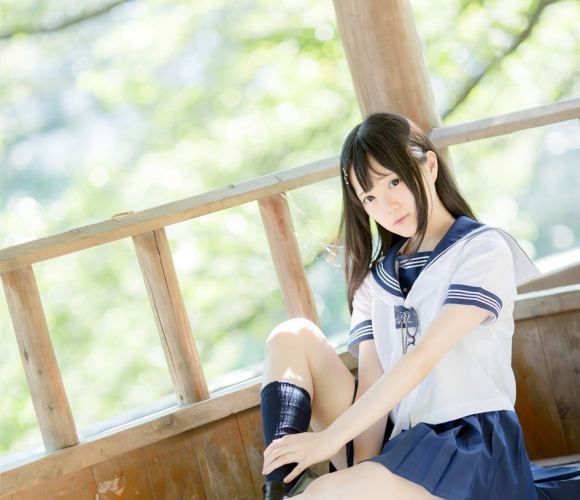 男主塞喷鼻蕉在女主下面 爱上女教员_陆少在线撒狗粮