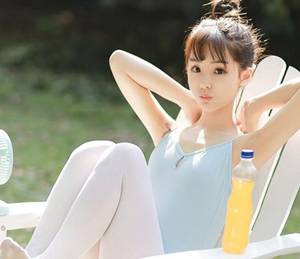 yw少年期txt阅读 中年女人偷人的故事