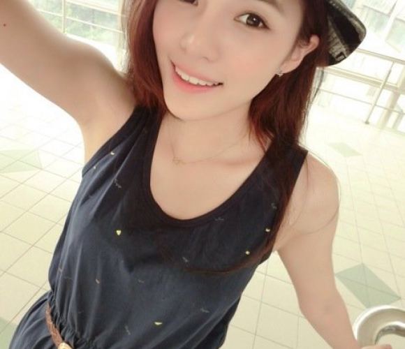 美女丝袜夹b 寺庙老和尚大战贞子