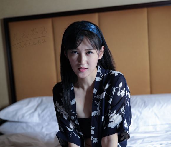 1女n男 啊凶猛挺进 清晨醒来它还埋在她里面