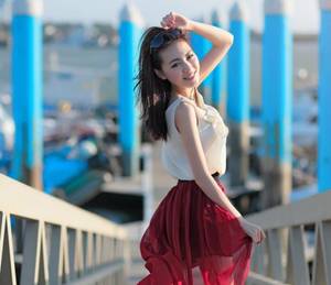 落魄兵王与女总裁 艳婢春桃2