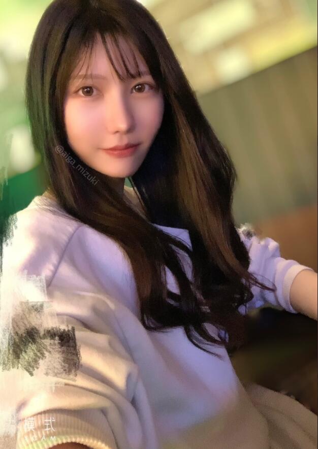 蓝芽水月(蓝芽みずき)新作品饰演小三被已婚男士带回家抽插
