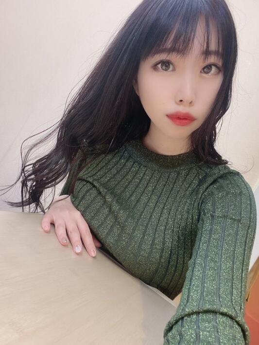 美波小津绘(美波こづえ)个人资料及作品KIRE-029:不爱穿内衣的D杯眼睛美少女艾薇出道!