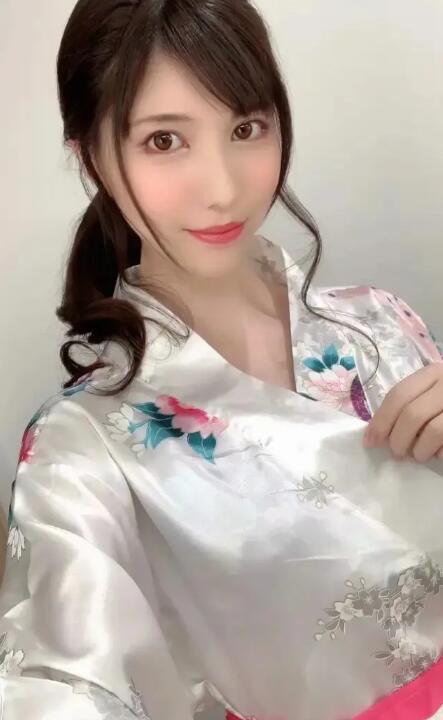 蓝芽水月(藍芽みずき)MIDE-906:风俗店兼职被发现沦为弟弟奴隶!